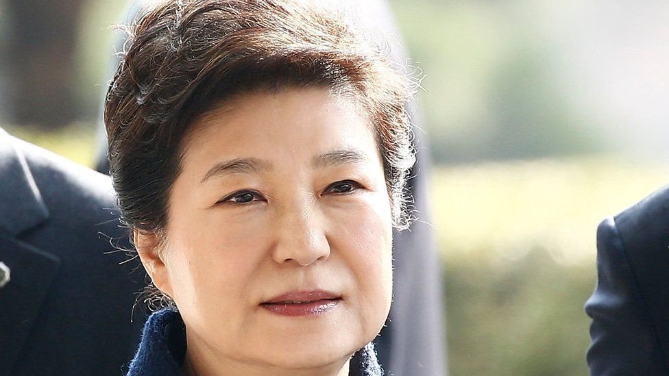 اتهام رئيسة كوريا الجنوبية المعزولة بارك غيون هاي رسميا بتلقى رشوة