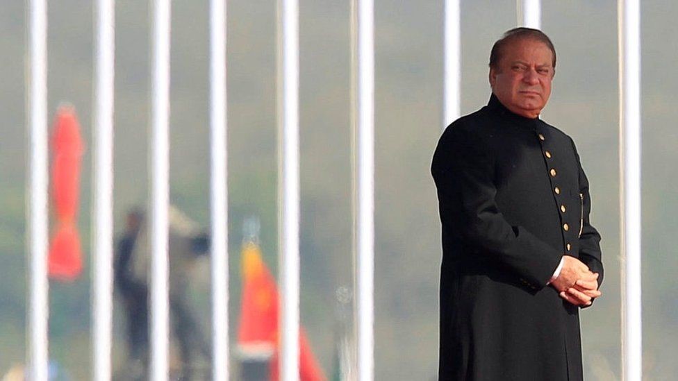 المحكمة العليا في باكستان: لا أدلة كافية لإزاحة نواز شريف بتهم الفساد