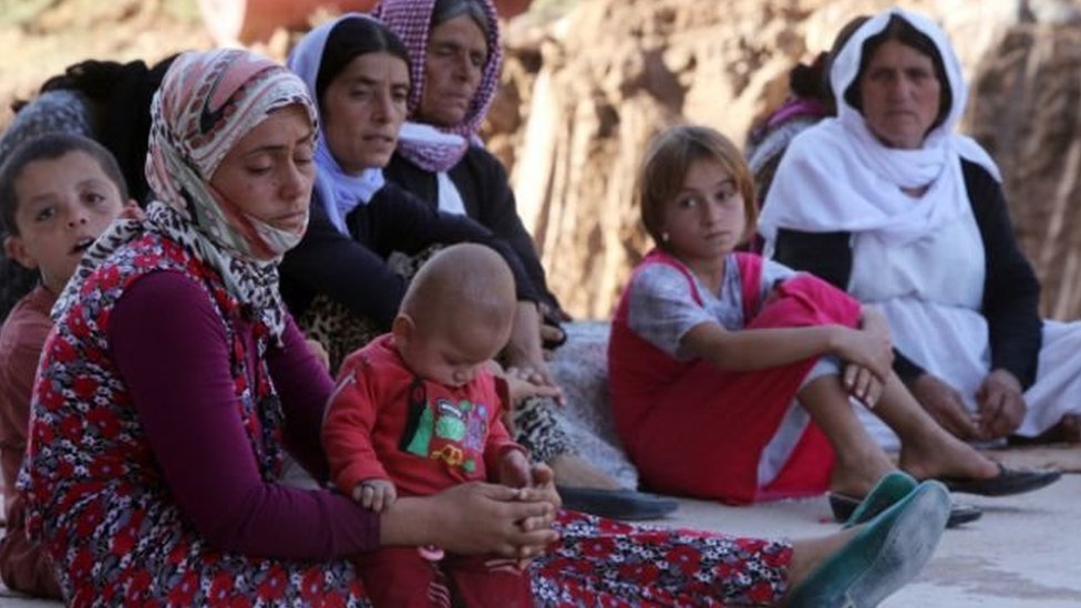 تعرضت أقلية الإيزيديين الدينية في العراق لقتل واحتجاز أعداد كبيرة من أعضائها على يد تنظيم الدولة في 2014