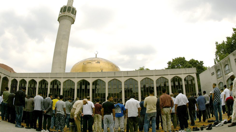 الديلي تلغراف: يتوجب على مسلمي بريطانيا دحض الايديولوجية الإسلامية