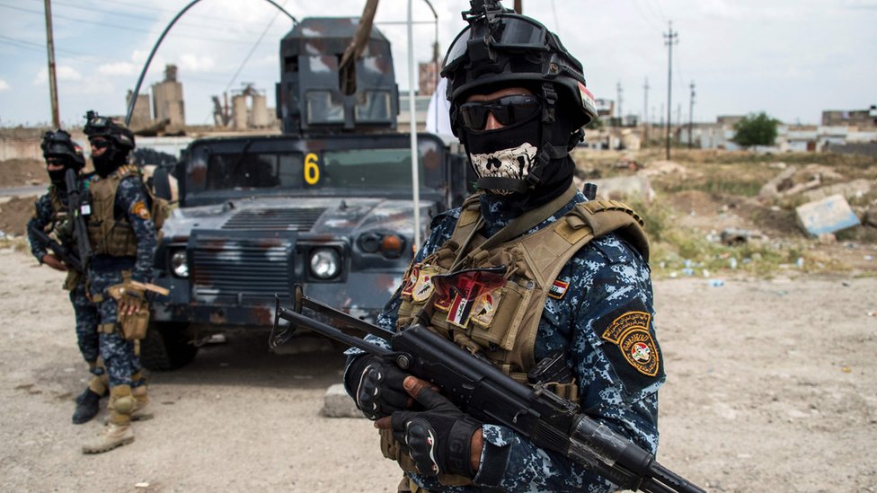 العراق يحقق في مزاعم تعذيب وقتل محتجزين في معركة الموصل