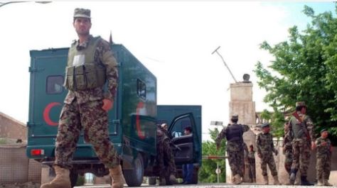 جندي أفغاني يطلق النار على جنود أمريكيين في قاعدة شاهين العسكرية