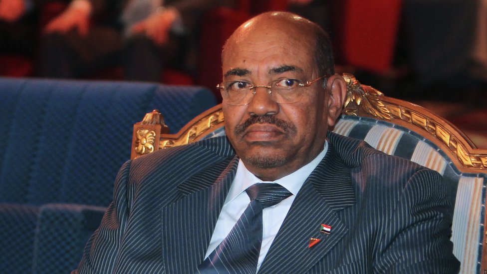 الرئيس السوداني عمر البشير سيتوجه في زيارة نادرة إلى روسيا الشهر المقبل