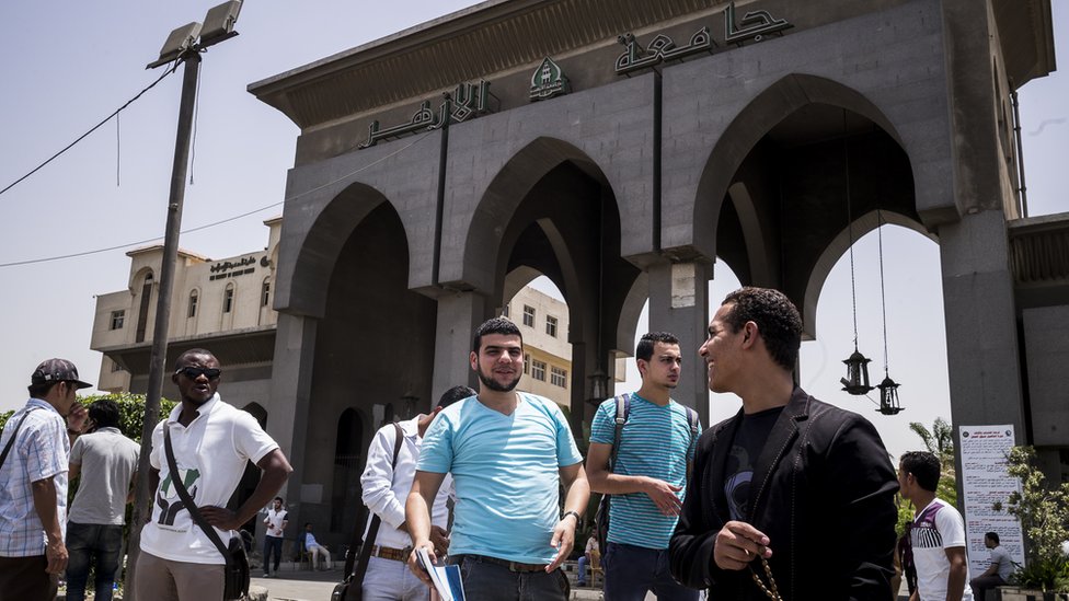 هيومان رايتس ووتش: مصر تعتقل عشرات من الطلبة المسلمين الصينيين بجامعة الأزهر