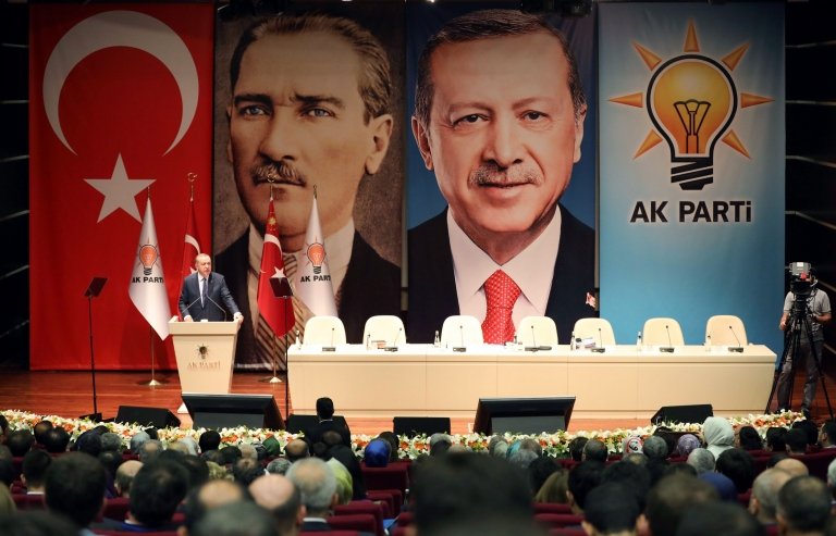 تركيا في عهد اردوغان باتت اكثر تدينا ومحافظة من الناحية الاجتماعية