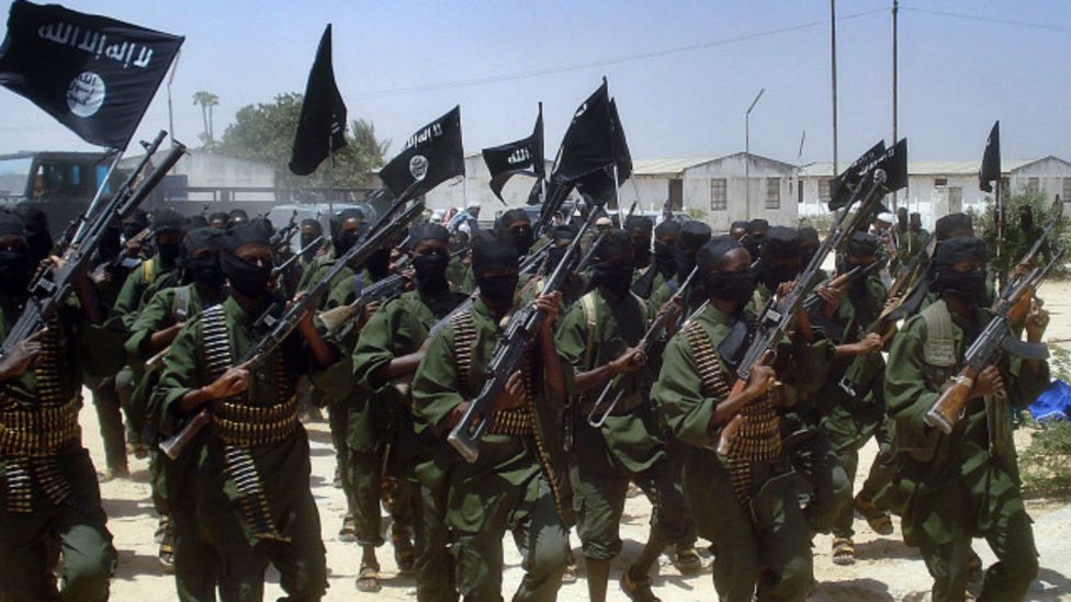 حركة الشباب تشن هجوما على قاعدة عسكرية في كيسمايو جنوبي الصومال