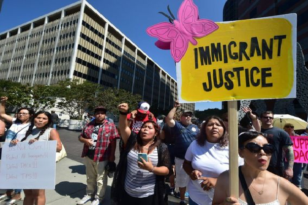مظاهرة في لوس أنجليس ضد إلغاء برنامج داكا