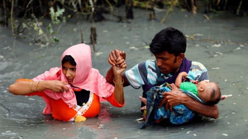 اللاجئون الروهينجا يخاطرون بحياتهم هربا من الموت في ميانمار