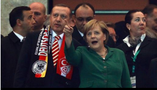 ميركل: لا مكان لتركيا في الاتحاد الأوروبي