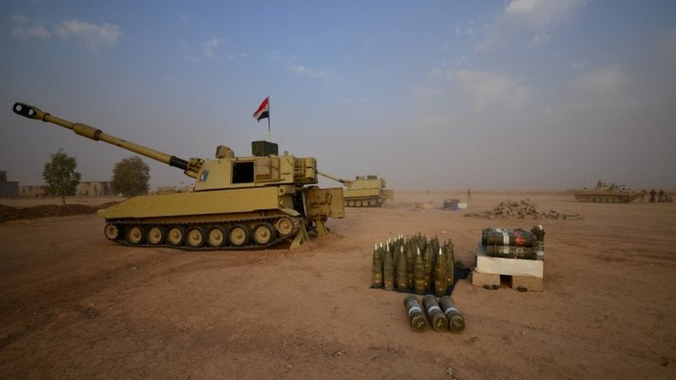 دبابة للجيش العراقي على مشارف قضاء الشرقاط
