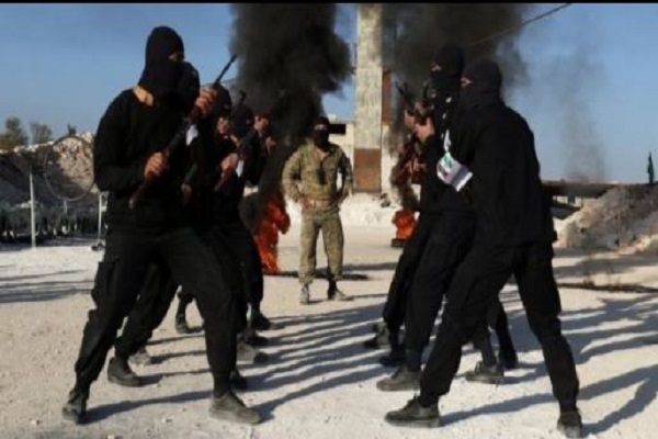 صنداي تايمز: القاعدة تحكم سيطرتها في سوريا فيما امريكا 