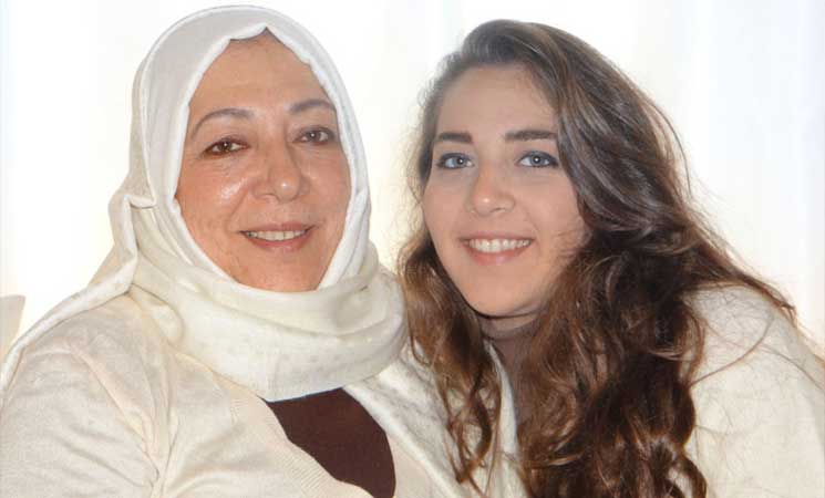 مقتل ناشطة سورية معارضة وابنتها في إسطنبول