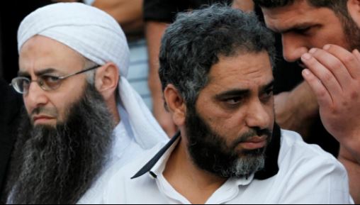 حكم بإعدام رجل الدين اللبناني أحمد الأسير وسجن المغني فضل شاكر