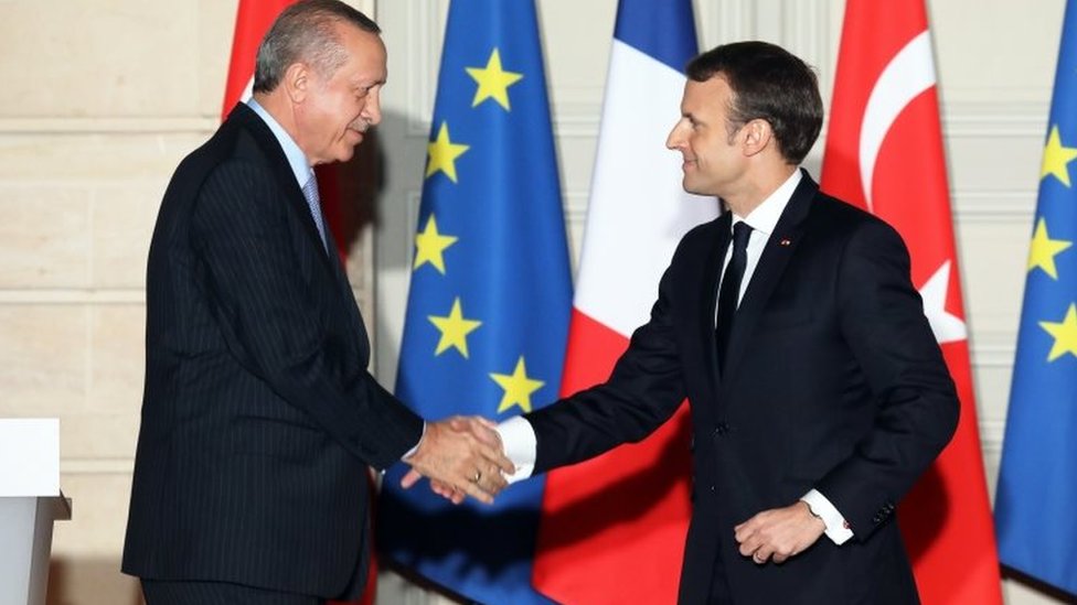 زيارة أردوغان تأتي بعد توتر طويل للعلاقات بين فرنسا وتركيا