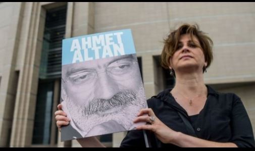 تركيا: السجن المؤبد لستة صحفيين 