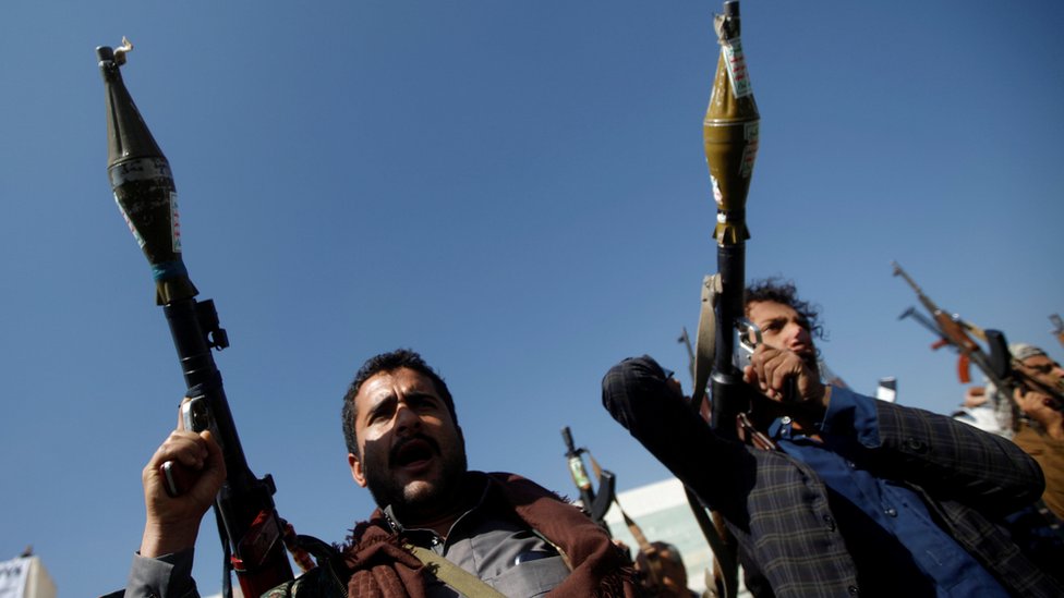 إيران دأبت على نفي تسليح الحوثيين في اليمن