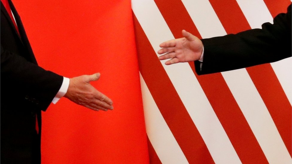 الرئيس الأمريكي هدد بفرض رسوم تجارية بقيمة 100 مليار دولار على الصين