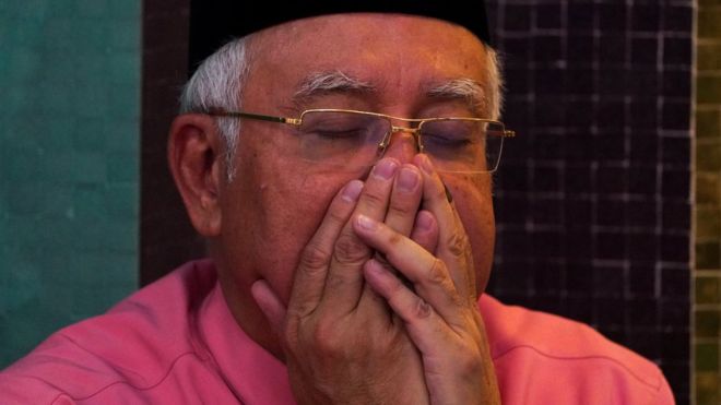 اتهامات بالفساد لرئيس وزراء ماليزيا السابق: 