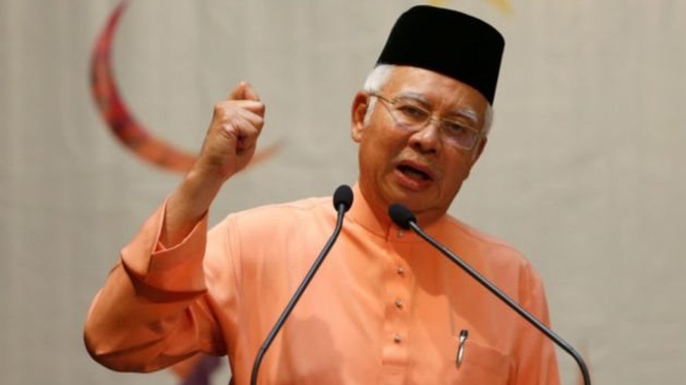 ماليزيا: مسيرة نجيب رزاق من قمة السلطة إلى السجن