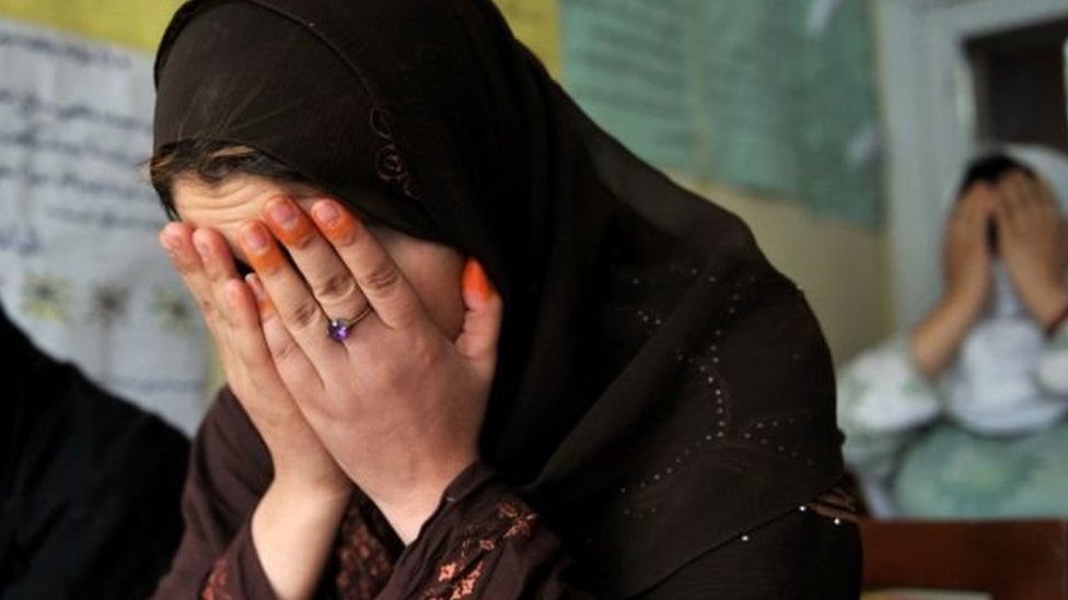 آلاف النساء ينتحرن سنويا في أفغانستان