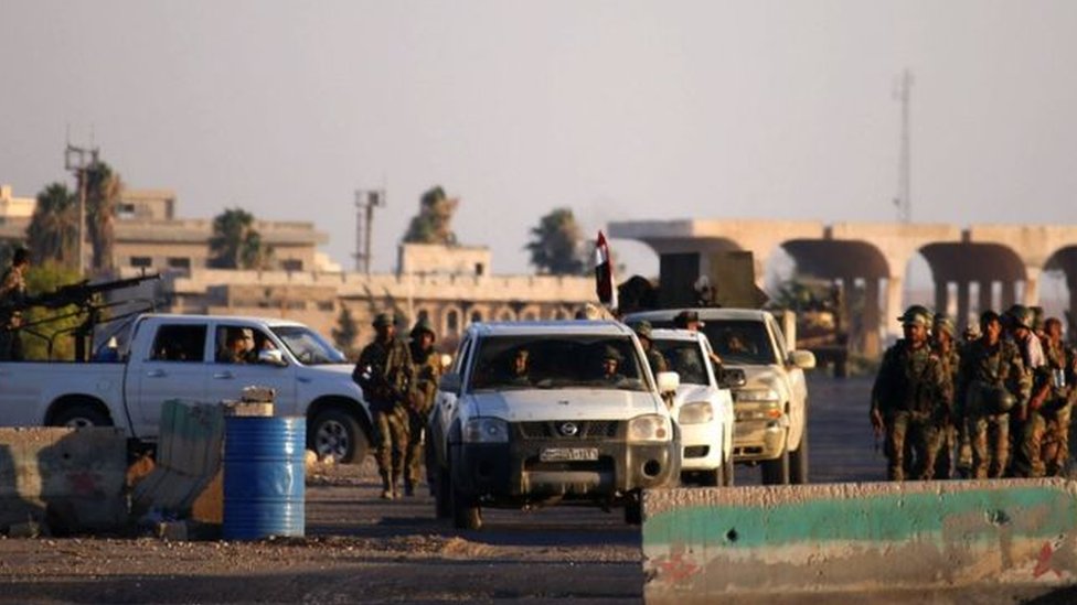 تنظيم الدولة يتبنى هجوما انتحاريا استهدف قوات الحكومة والمعارضة في درعا