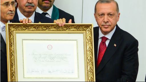 أردوغان يعين صهره وزيرا للمالية وانخفاض الليرة التركية