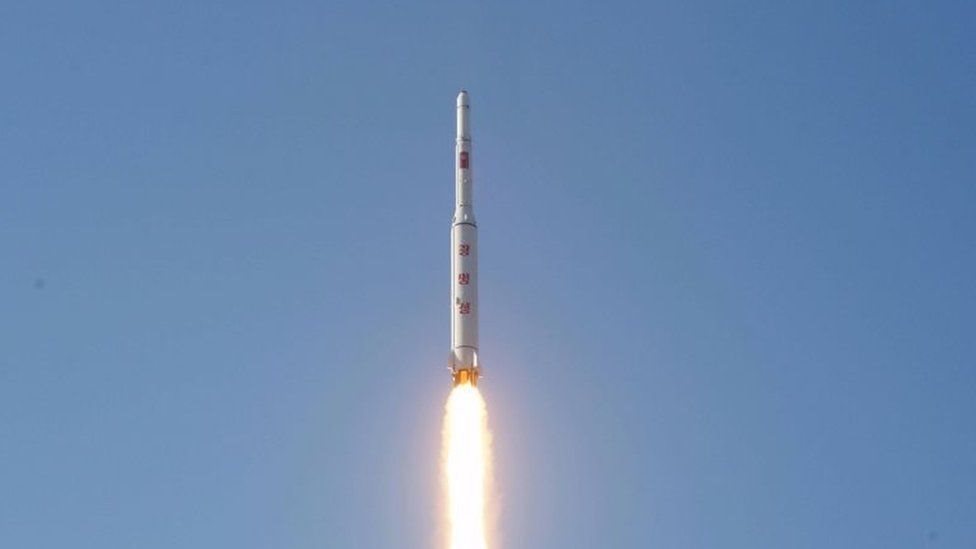 كوريا الشمالية تفكك موقعا لإطلاق الصواريخ