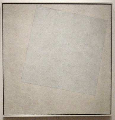 3: مربع أبيض على خلفية بيضاء