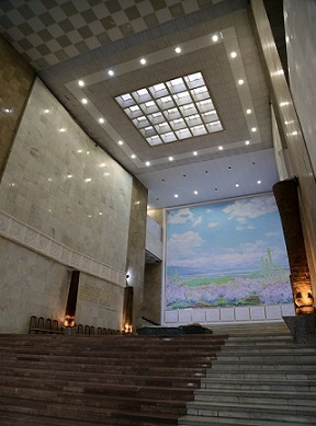 متحف لينين؛ متحف تاريخ اوزبكستان الآن، المعمار: (يفغيني روزانوف وغيره)، 1970، طشقند/ اوزبكستان، منظر داخلي.