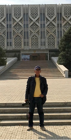 متحف لينين؛ متحف تاريخ اوزبكستان الآن، المعمار: (يفغيني روزانوف وغيره)، 1970، طشقند/ اوزبكستان، تفصيل.