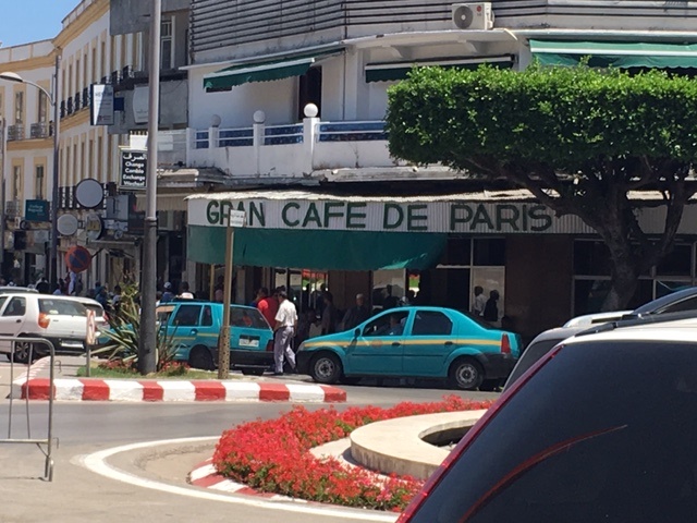 مقهى باريس