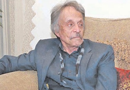 وفاة رائد الرواية الكويتية إسماعيل فهد إسماعيل عن ‭78‬ عامًا 