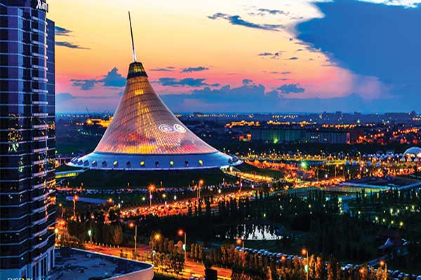 كازخستان بلد غني بالنفط يسعى إلى اقتطاع موقع له في العالم