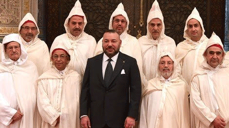 اعضاء المجلس الأعلى للسلطة القضائية في صورة تذكارية مع الملك محمد السادس