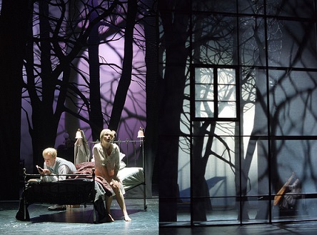 مسرحية العطس في مسرح مدينة ستوكهولم