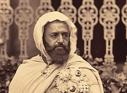 صورة الأمير عبد القادر الجزائري في الاستقصا
