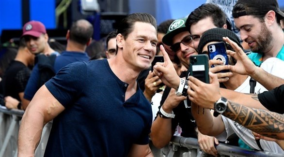 النجم الأميركي جون سينا يعتذر من الصينيين بعدما وصف تايوان بأنها "بلد"