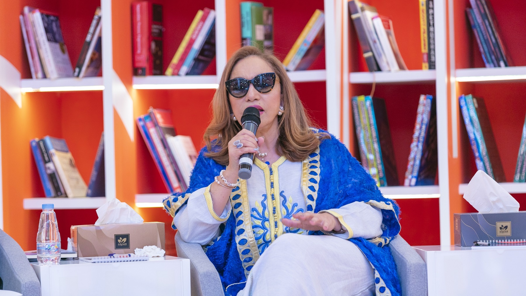 الكاتبة والروائية الجزائرية أحلام مستغانمي