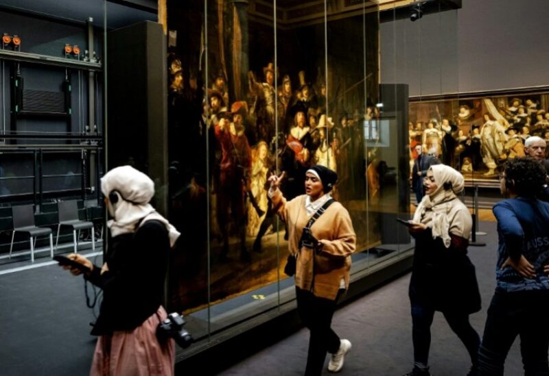 عائلة روتشيلد تُواِفق على بيع هولندا لوحة "حامل الراية" لرامبرانت