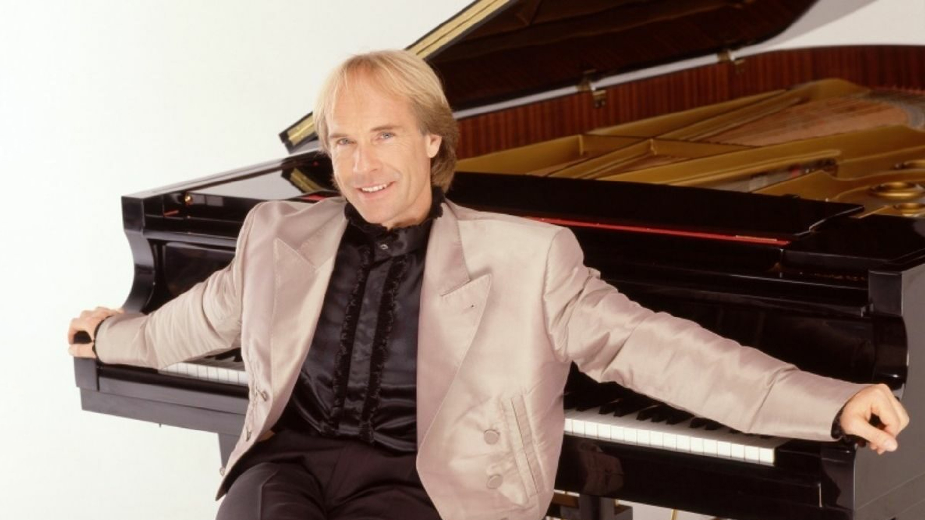 ريتشارد كلايدرمان يصدر البومه الـ 35 ويرى نفسه "عازفاً متواضعاً"