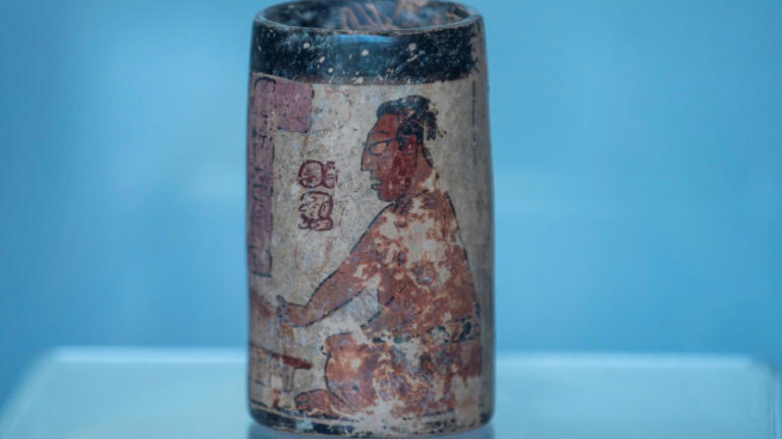 قطعة أثرية عُثر عليها في موقع تاياسال في شمال غواتيمالا