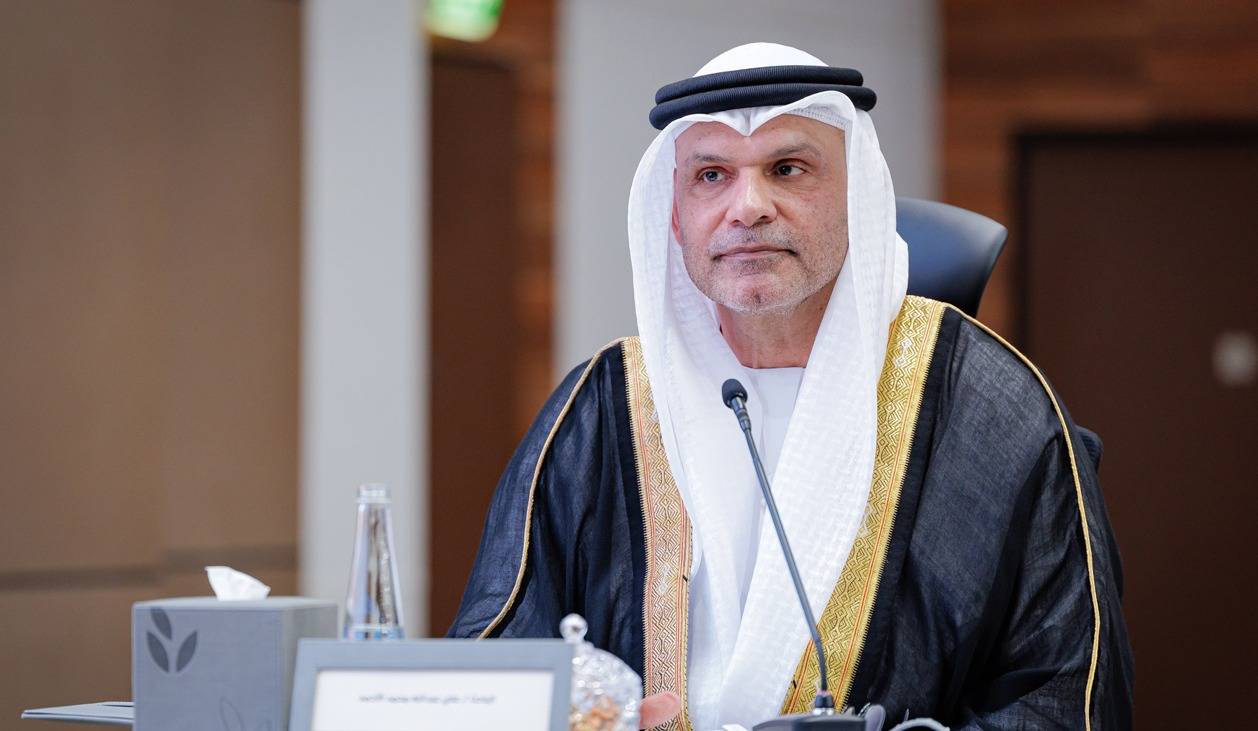 هل يمكن للفكر أن يكون حجر الأساس لوطن؟ أطروحة الدكتوراه لعلي الأحمد تجيب بثقة واستحقاق