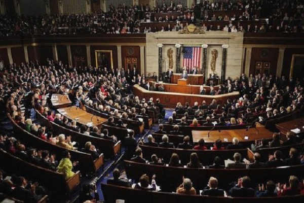 الكونغرس عاش فترة ترقب قبل تبني قانون المال 