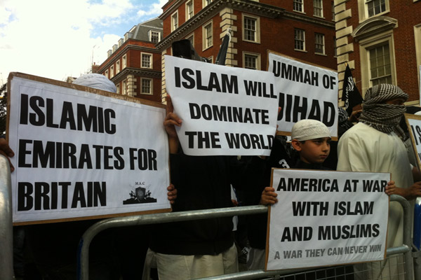 المملكة المتحدة تمنح مسلميها بعض حقوقهم الدينية