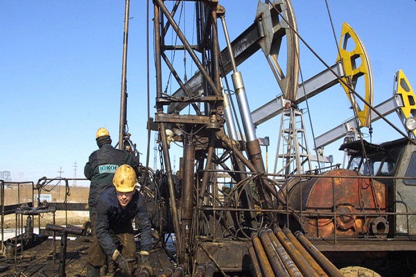شركات النفط تواجه خطر الإفلاس