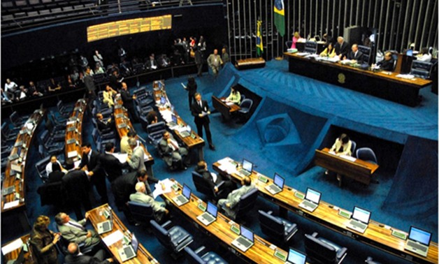 البرلمان البرازيلي يقر في قراءة اولى تجميد النفقات العامة ل20 عاما