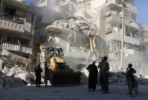 مقتل ثلاثة تلاميذ جراء قذائف على مدرسة في غرب حلب
