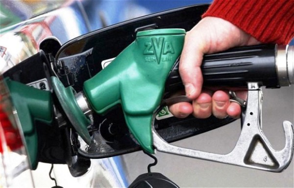 الإمارات ترفع من جديد أسعار البنزين والديزل