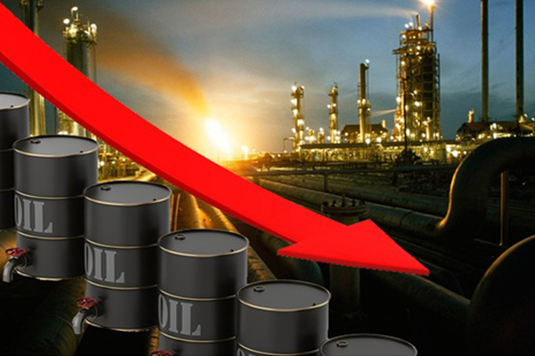 هبوط سعر النفط وسط توقعات بعدم خفض الإنتاج