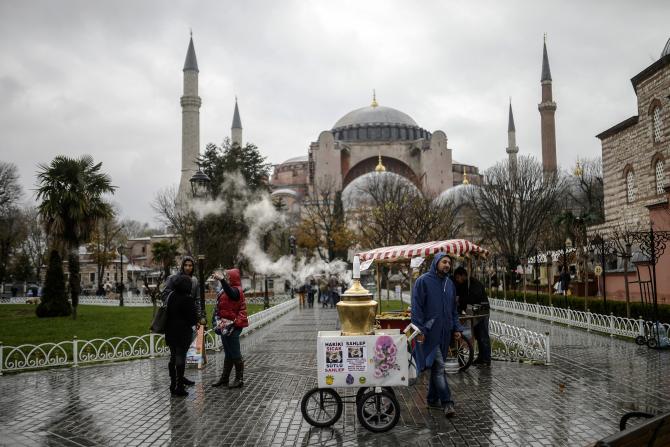 أعداد السياح في تركيا تراجعت 10% في فبراير